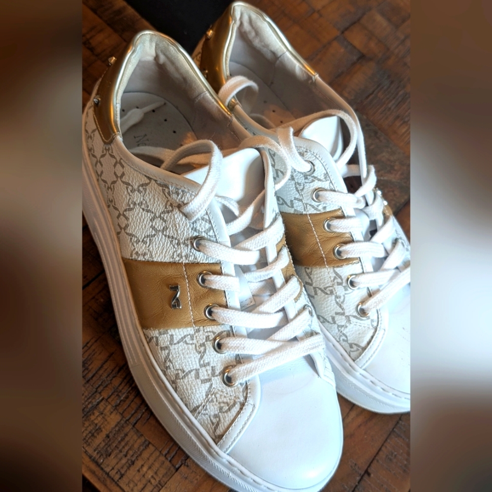 Nero Giardini White and Gold Patterned‎ Sneakers